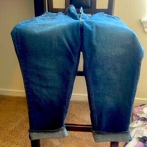 Women Midrise Caprice